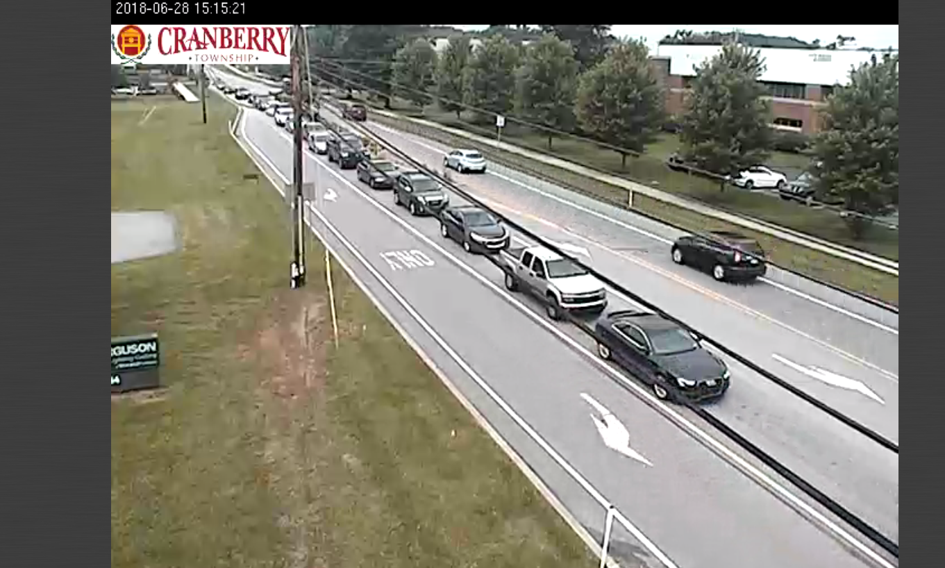 Picture of traffic and turning lanes