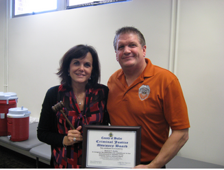 Chairwoman, Linda Franiewski Presents Outgoing Chairman, Richard T. Shaffer with a Certificate of Ap